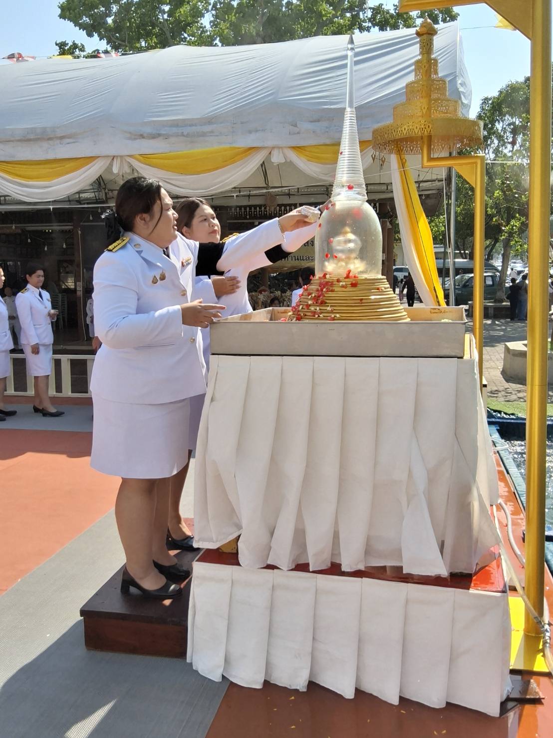 title - ส.ป.ก.นครปฐม เข้าร่วมพิธีอัญเชิญพระบรมสารีริกธาตุ เนื่องในประเพณีสงกรานต์ 2569